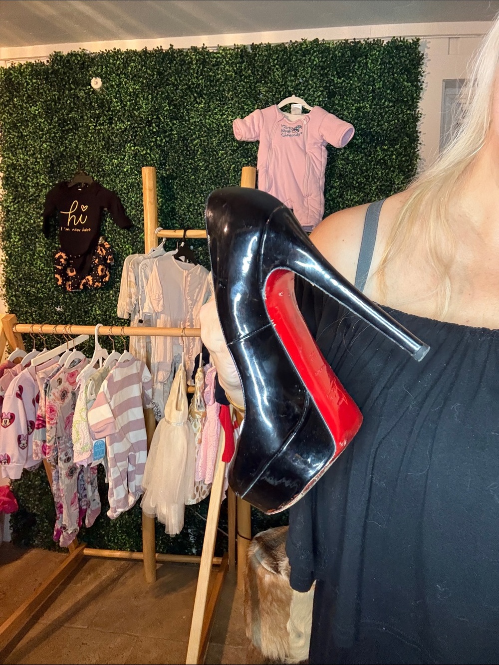 louboutin red bottom shoes authentic